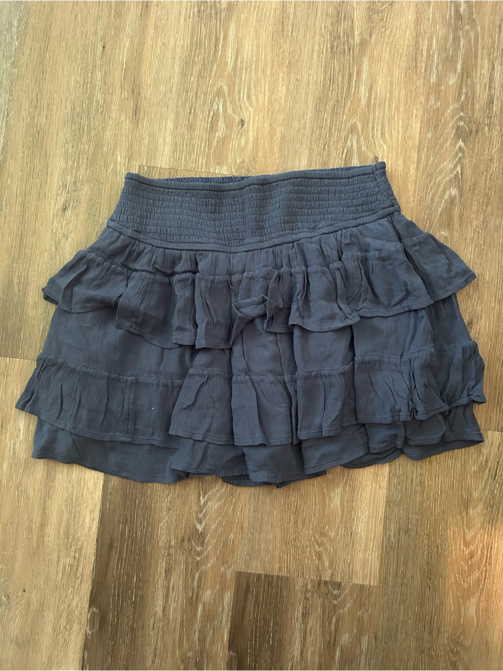 NWT Hollister Ruffled Smocked Waistband Skirt with shorts — Dark Blue